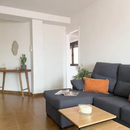 Homes 204 Apartment *
